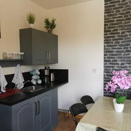 Beautiful 2-Bed Apartment In Ballycastle Apartment