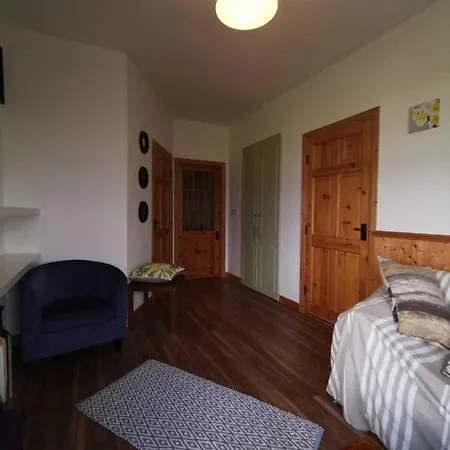 Beautiful 2-Bed Apartment In Ballycastle 公寓 *